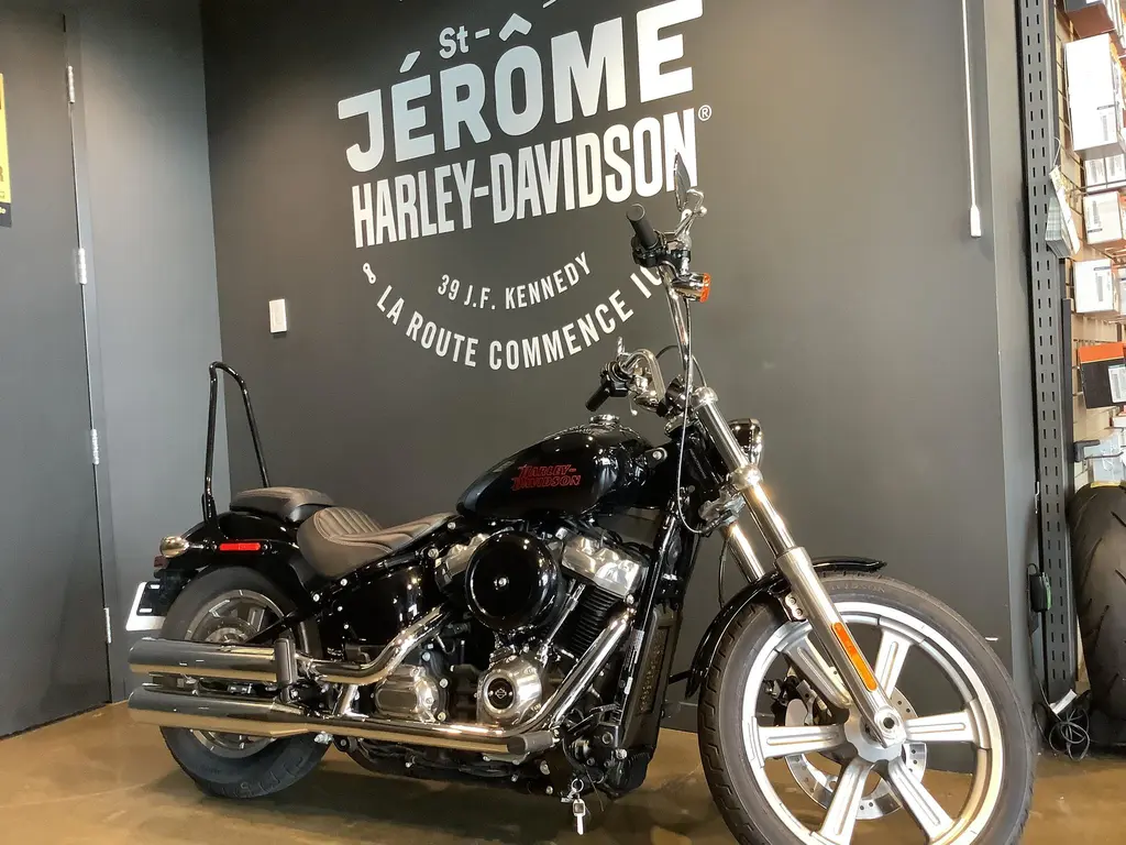 Harley-Davidson Softail Standard 2023 - FXST