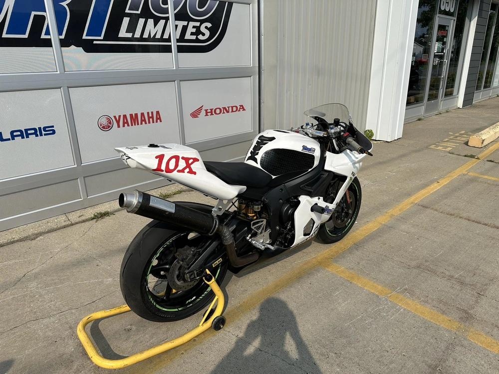 Yamaha Yzf-r6 2003 alt