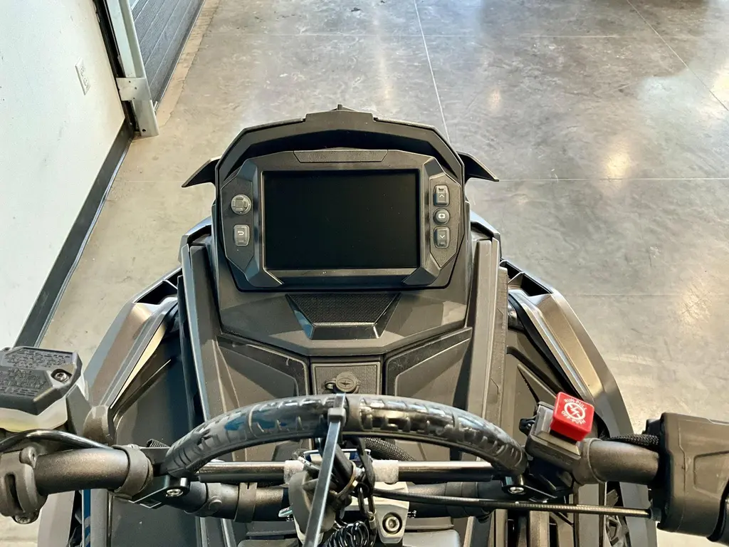 Used 2022 Polaris Boost RMK Pro Slash 163 in Sherbrooke Used 2022 Polaris Boost RMK Pro Slash 163 in Sherbrooke