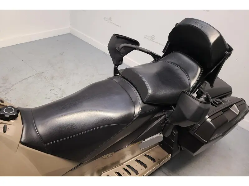 2023 Yamaha Sidewinder S-TX GT