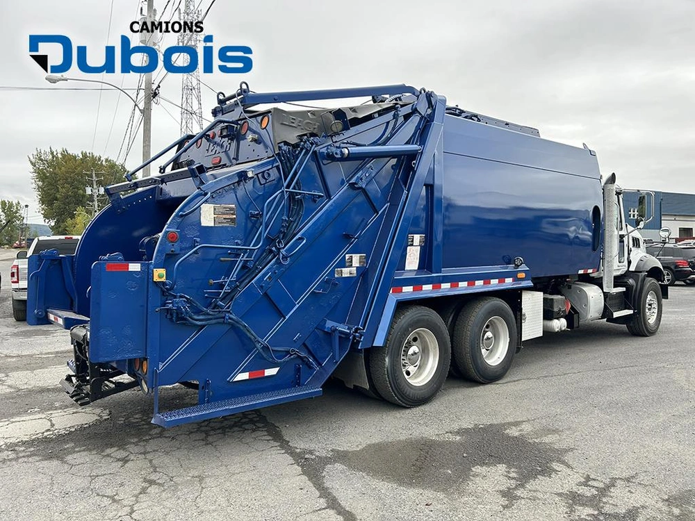 2016 Mack Gu813 alt