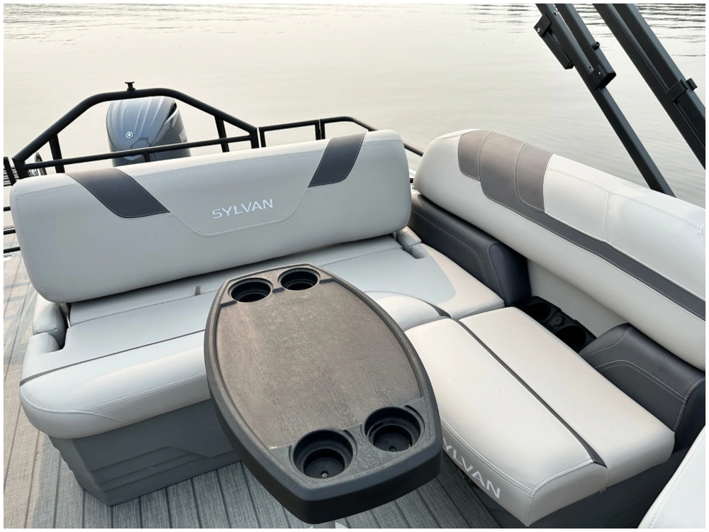 2025 Sylvan L3 Clz Dh + $2500 Watersports Package Included!! No Luxury Tax* alt