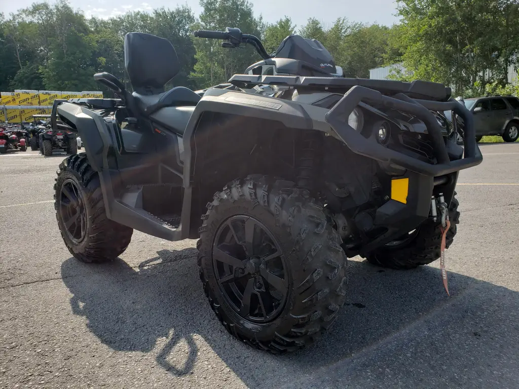 2021 Can-Am OUTLANDER MAX 650 XT