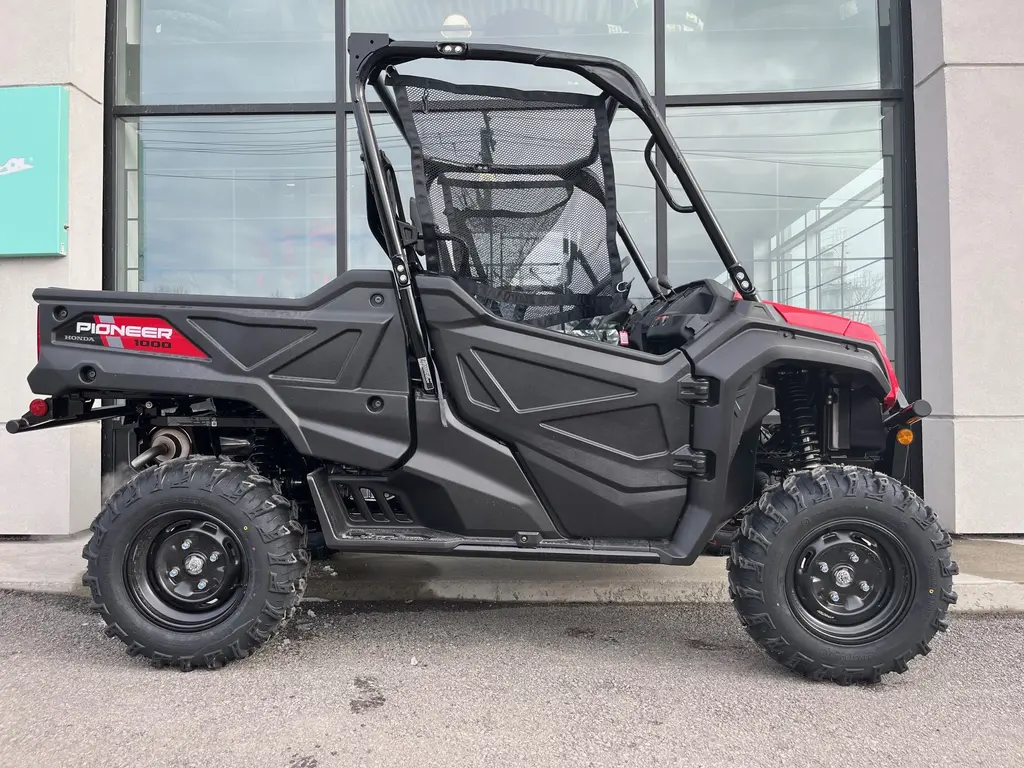 Honda Pioneer 1000 3 places 2025