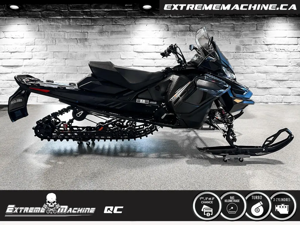 SKIDOO RENEGADE  ADRENALINE 900ACE TURBO 2023 - SEULEMENT 3365KM - COMME NEUF!!!