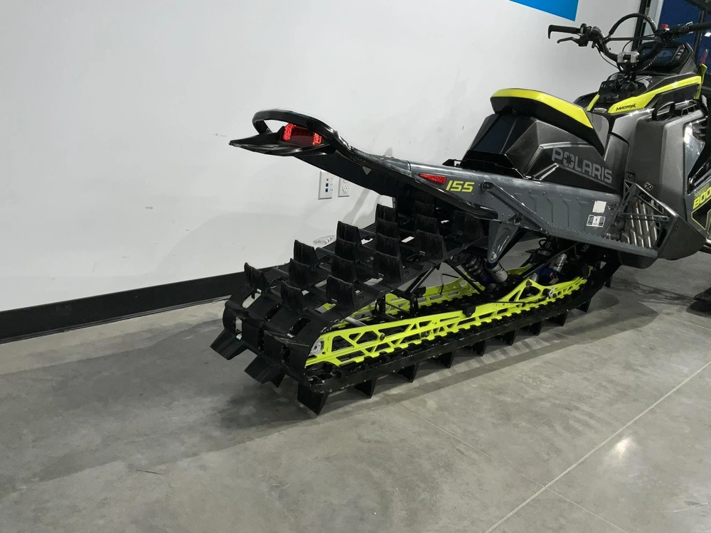 2022 Polaris Boost 850 Khaos 155 alt