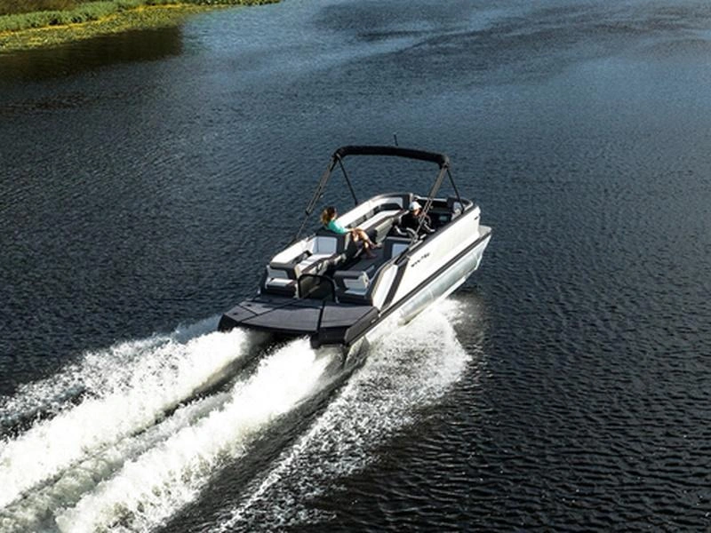 2025 Manitou Cruise 22 Max Switchback alt