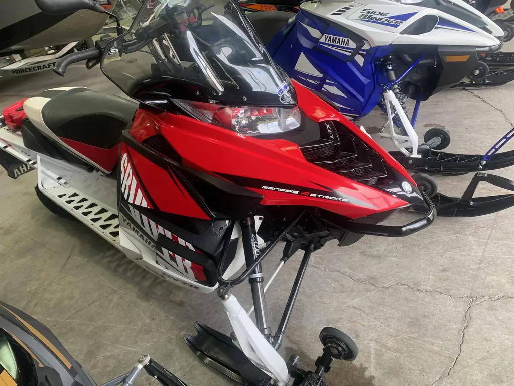 Yamaha SRViper L-TX DX 2015 - 137 pouces de chenilles. Camso 1.25