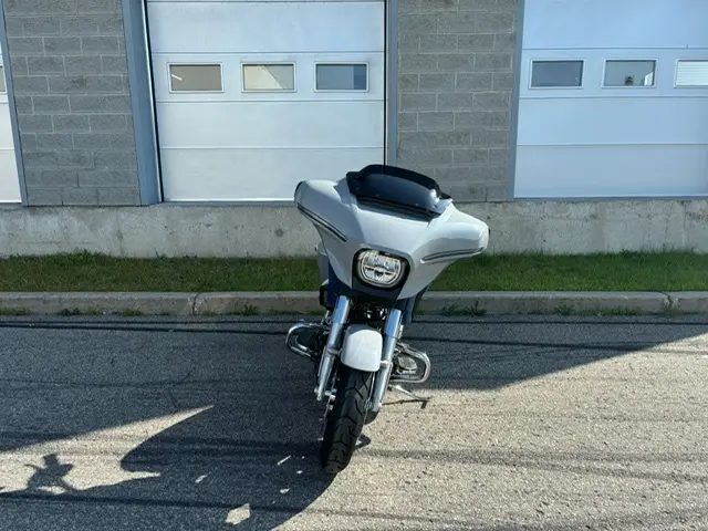 Harley-Davidson FLHX STREET GLIDEFLHX 2024