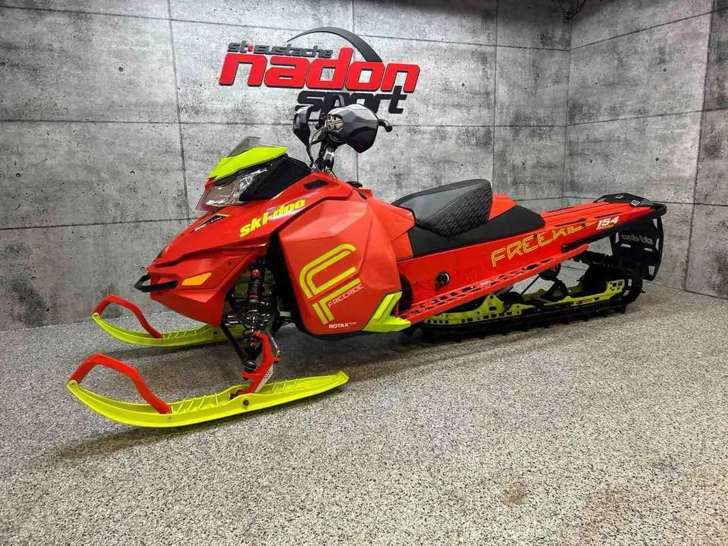 Ski-Doo FREERIDE 154 2016