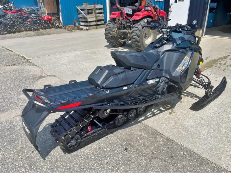 2023 Ski-Doo RENEGADE XRS 850 E-TEC