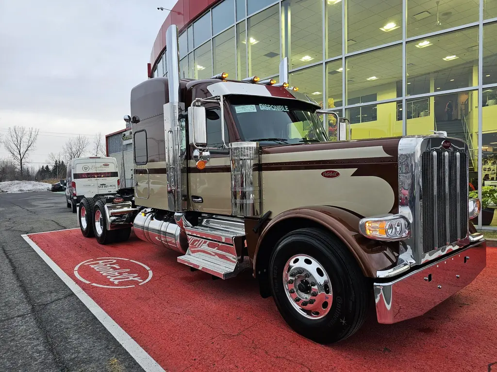 2024 Peterbilt 589 