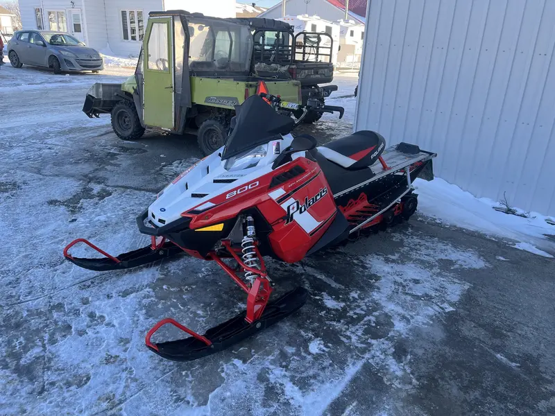 2015 Polaris 800 Switchback Assault 144 S15CW8GS