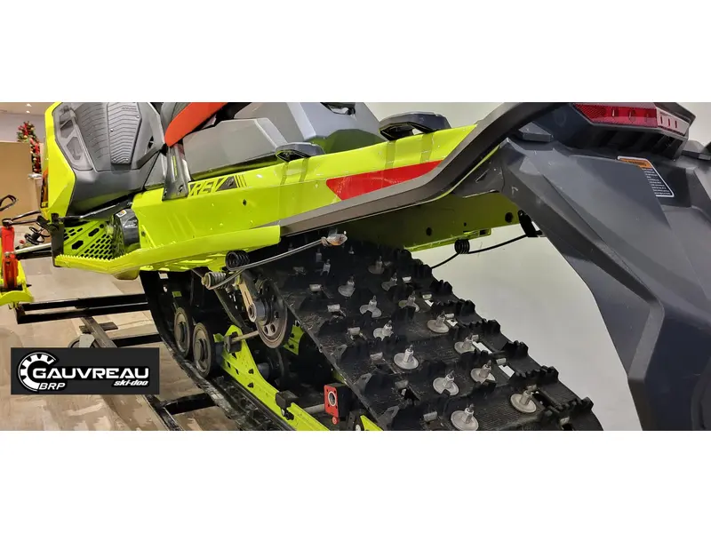 2020 Ski-Doo Renegade X-RS