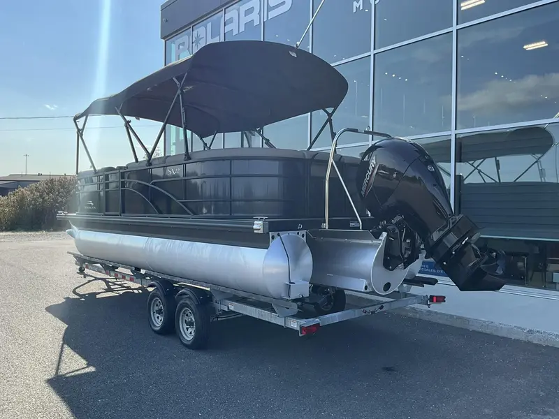 Bennington 22 SX Sterne Radius 2024