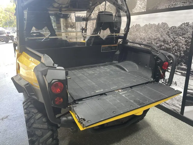 2012 Can-Am COMMANDER XT 1000 DPS **PETIT PRIX!!!**
