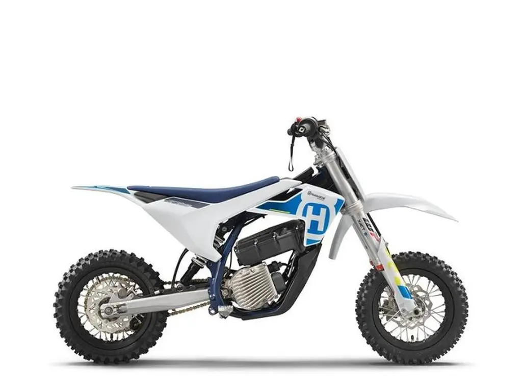 2024 Husqvarna EE 3