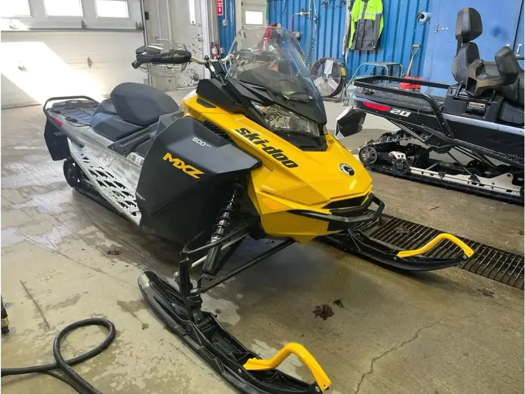 Ski-Doo MXZ SPORT 600 EFI 129 2024