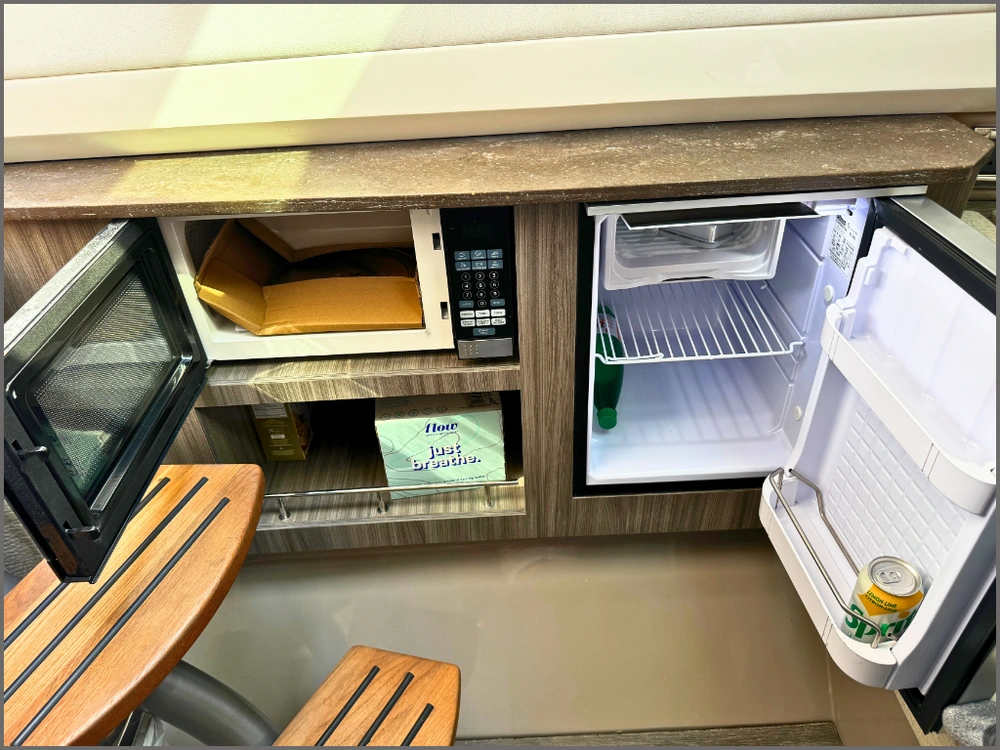 2022 Sea Ray Slx 400 alt