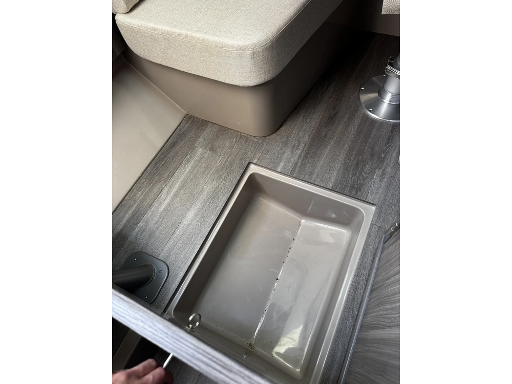 2022 Sea Ray Slx 400 alt