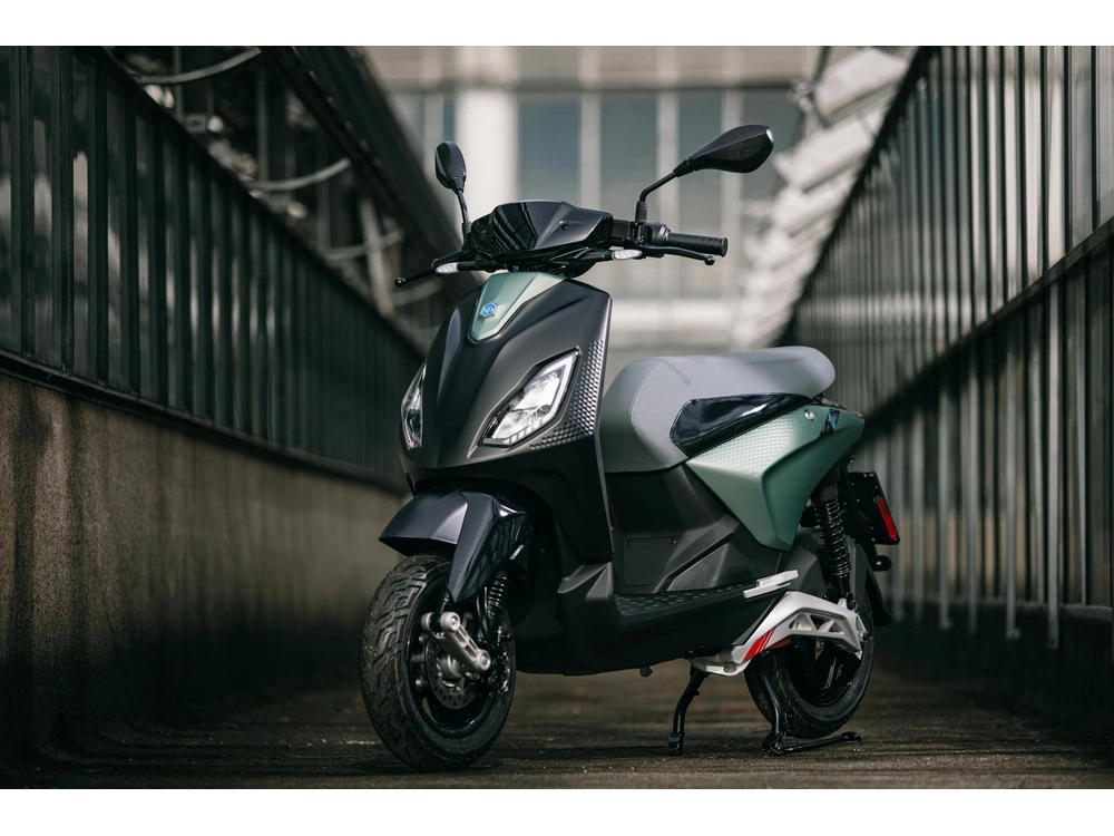 Piaggio 1 Active 2023 alt