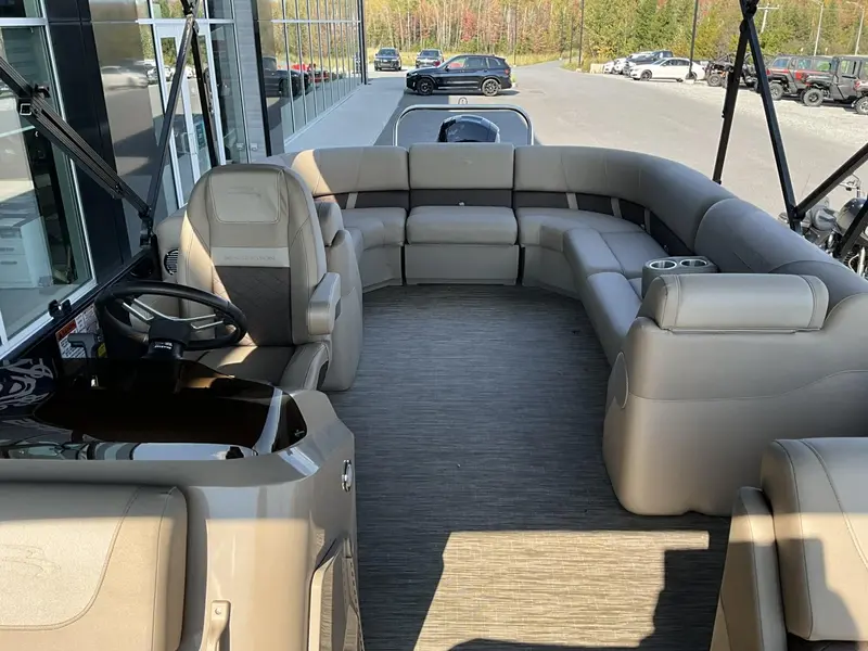 Bennington 22 SX Sterne Radius 2024