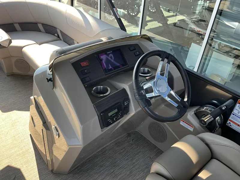 Bennington 22 SX Sterne Radius 2024