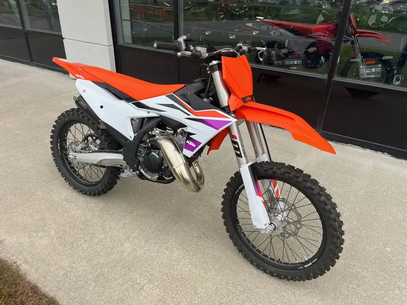 2024 KTM 300 SX thumbnail 2