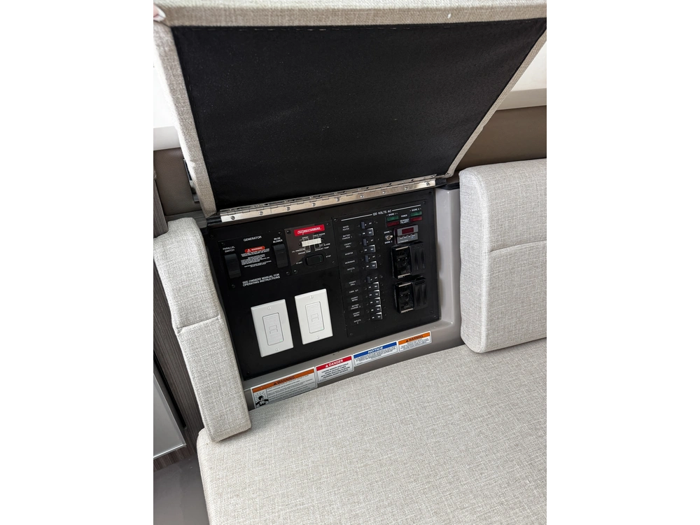 2022 Sea Ray Slx 400 alt