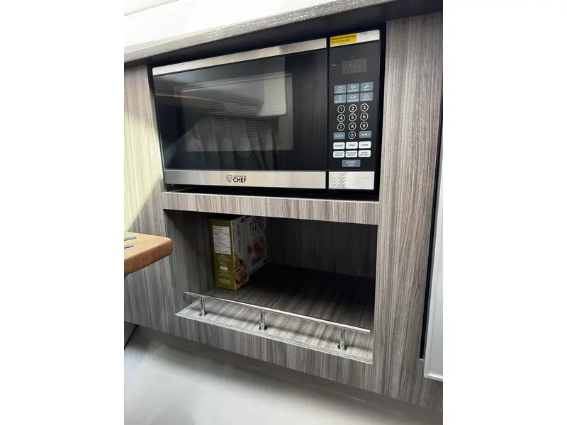Sea Ray SLX 400 2022