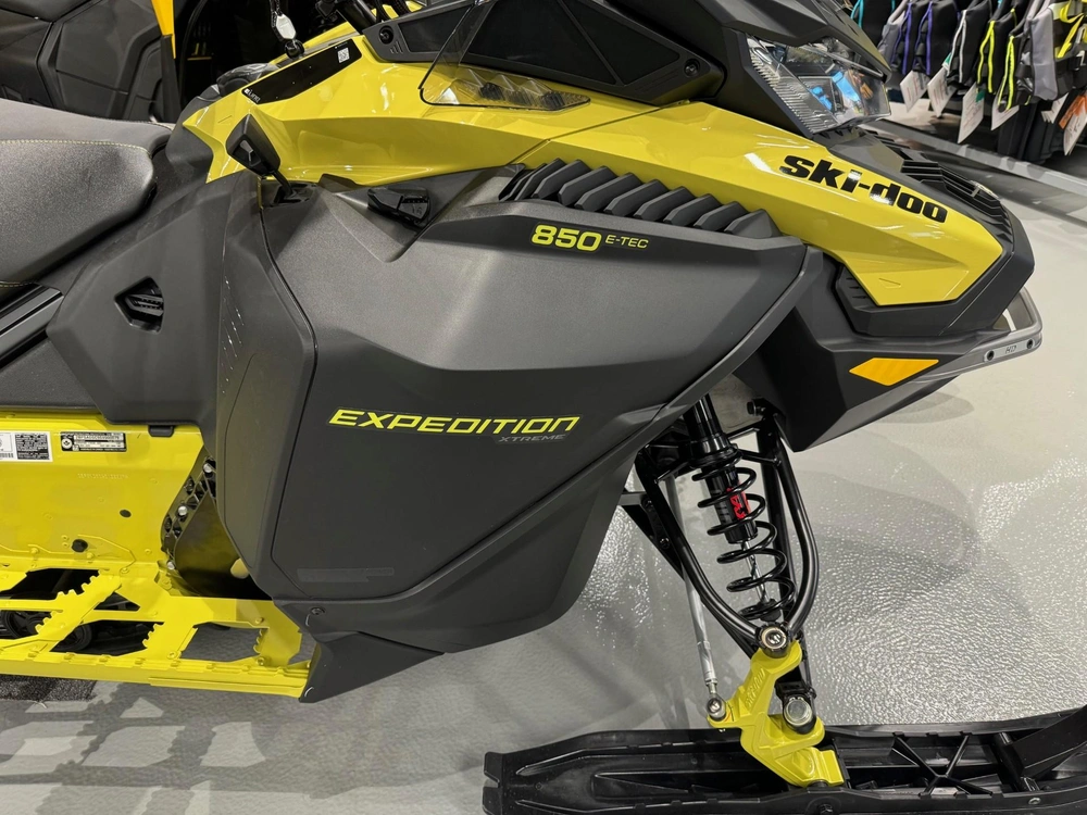Ski-doo Expedition Xtreme 850 Etec 2025 alt