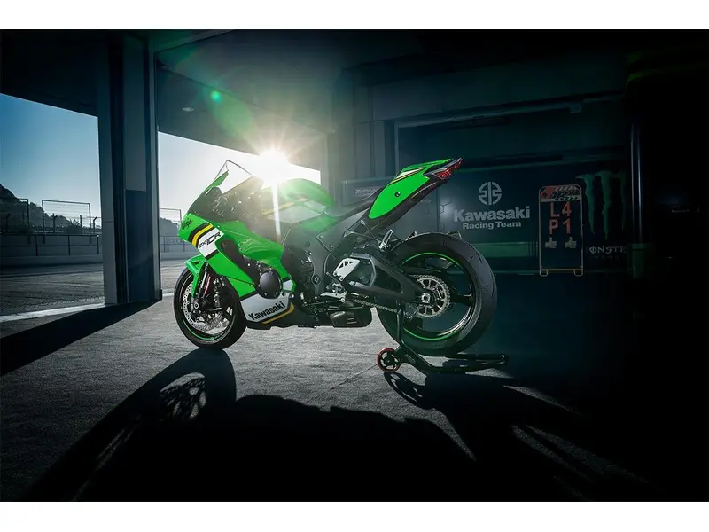 2025 Kawasaki ZX-10R KRT EDITION RESERVE PAR TELEPHONE