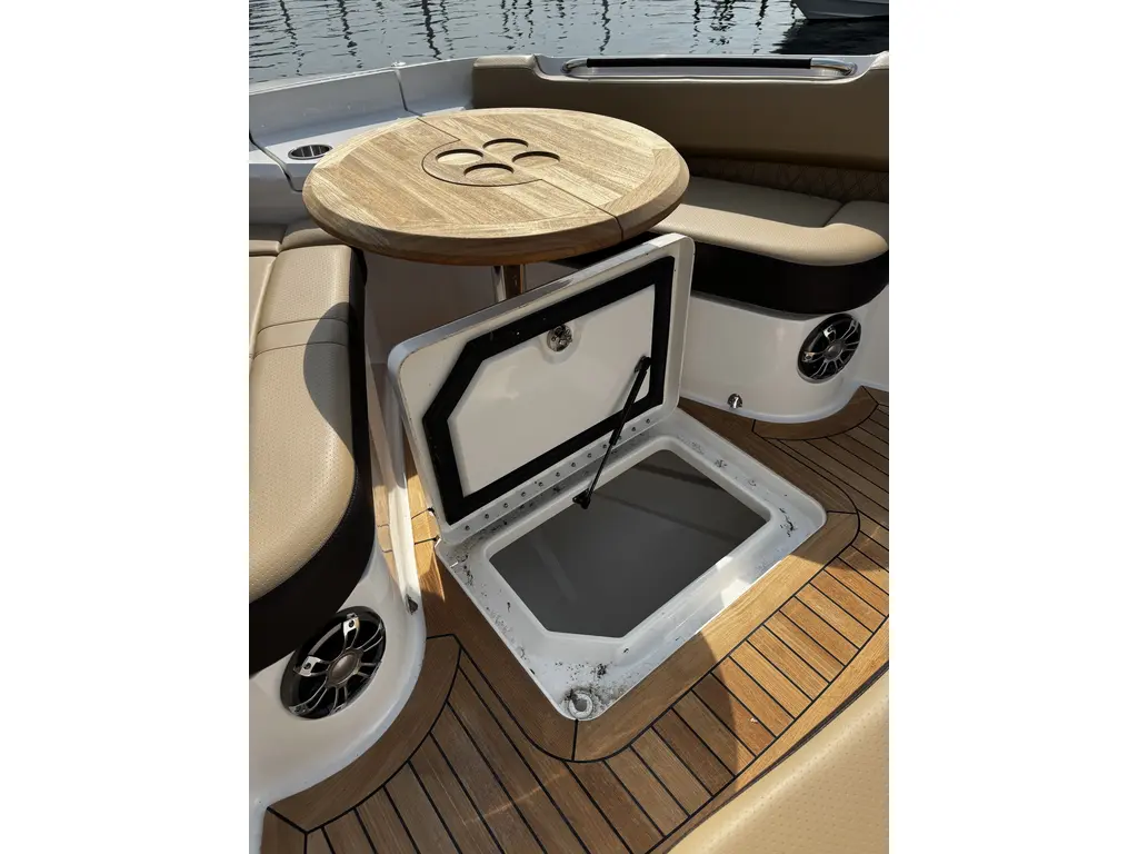 2022 Sea Ray SLX 400