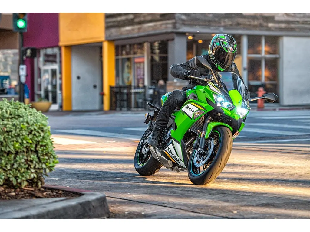 ………… TOYOTA LAND CRUISER WAGON FJA300W GASKET, TIMING CHAIN COVER, NO.2