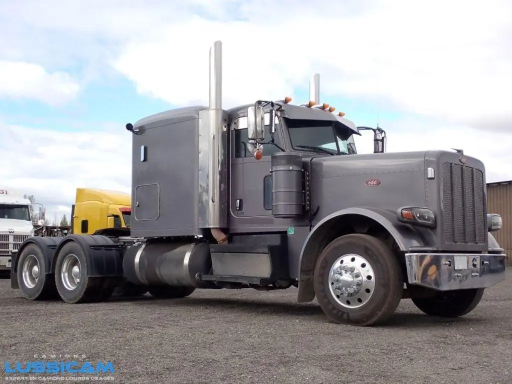 2020 Peterbilt 389