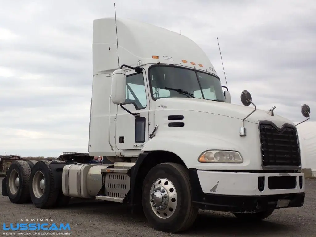 2015 Mack CXU613