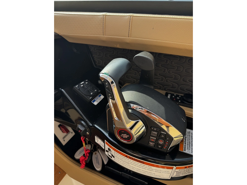 2022 Sea Ray Slx 400 alt