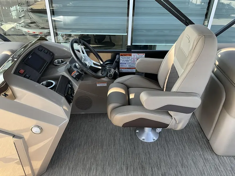 Bennington 22 SX Sterne Radius 2024