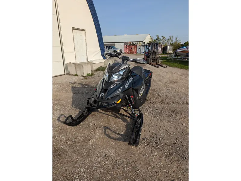 2016 Ski-Doo MXZ® X-RS® ROTAX 600 H.O. E-TEC 12493 KM