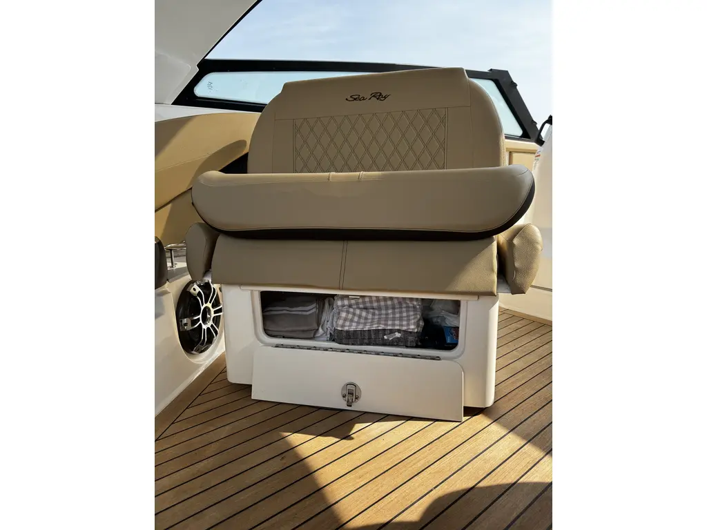 2022 Sea Ray SLX 400