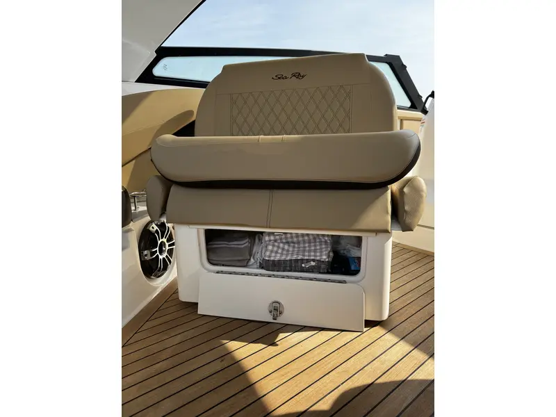 Sea Ray SLX 400 2022