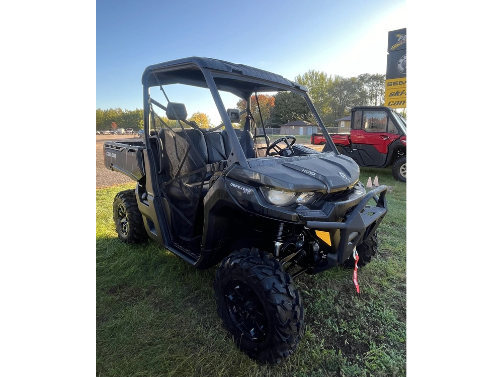 2025 Can-am Def Xt 64 Hd10 8csh alt
