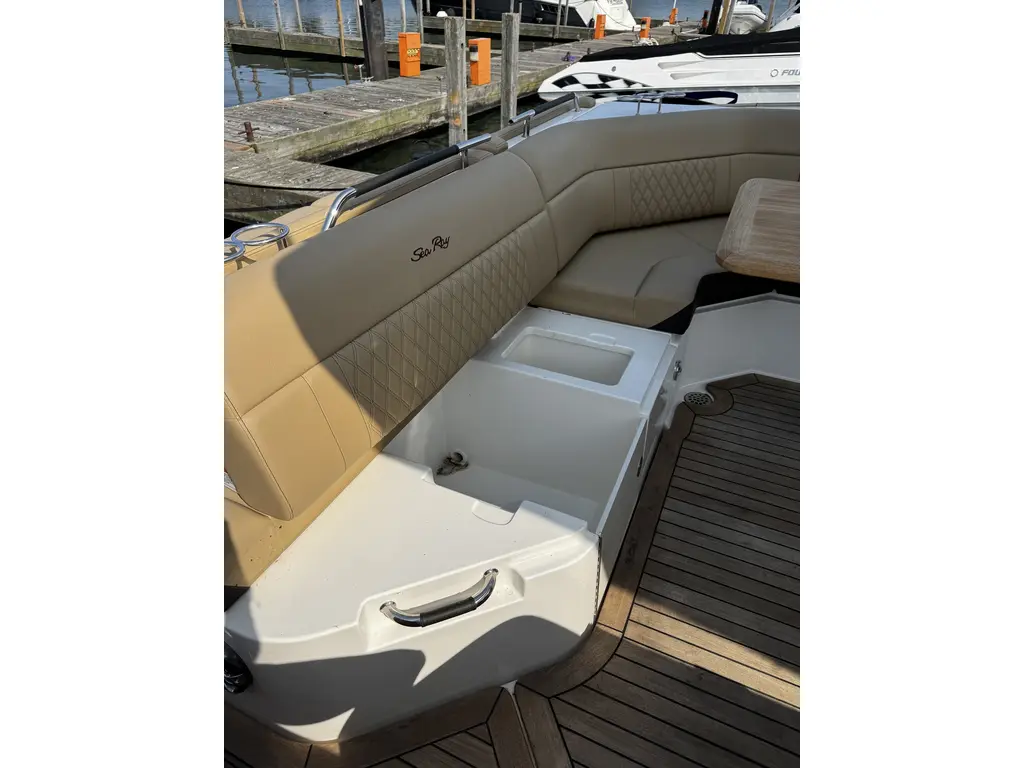 2022 Sea Ray SLX 400