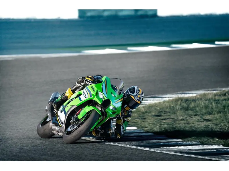 2025 Kawasaki ZX-10R KRT EDITION RESERVE PAR TELEPHONE