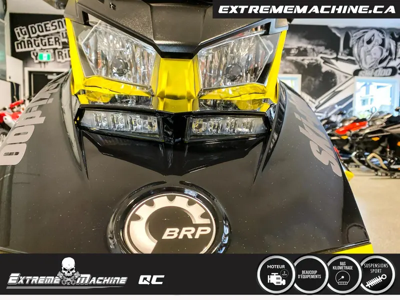 2021 SKIDOO RENEGADE XRS 850 IMPECCABLE!!