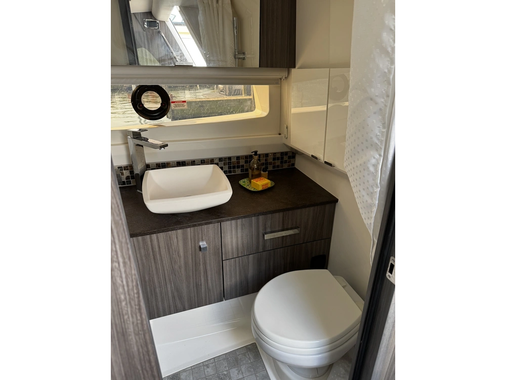 2022 Sea Ray Slx 400 alt