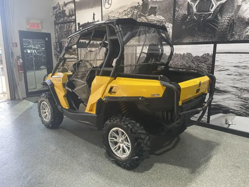 2012 Can-Am COMMANDER XT 1000 DPS **PETIT PRIX!!!**