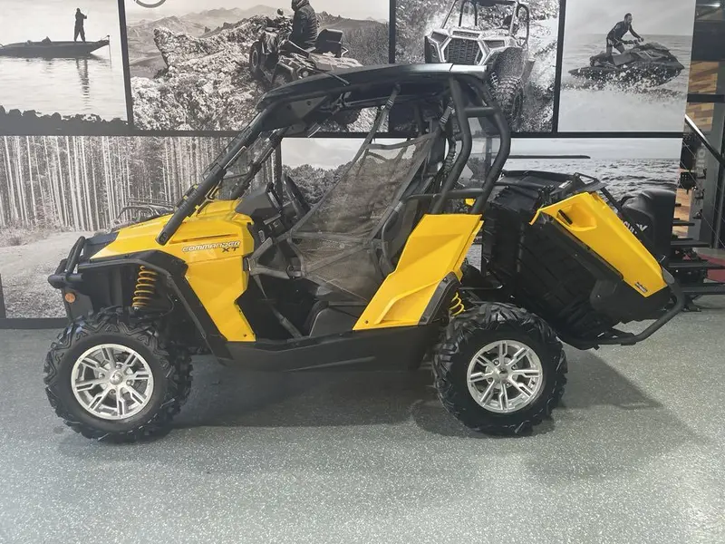 2012 Can-Am COMMANDER XT 1000 DPS **PETIT PRIX!!!**