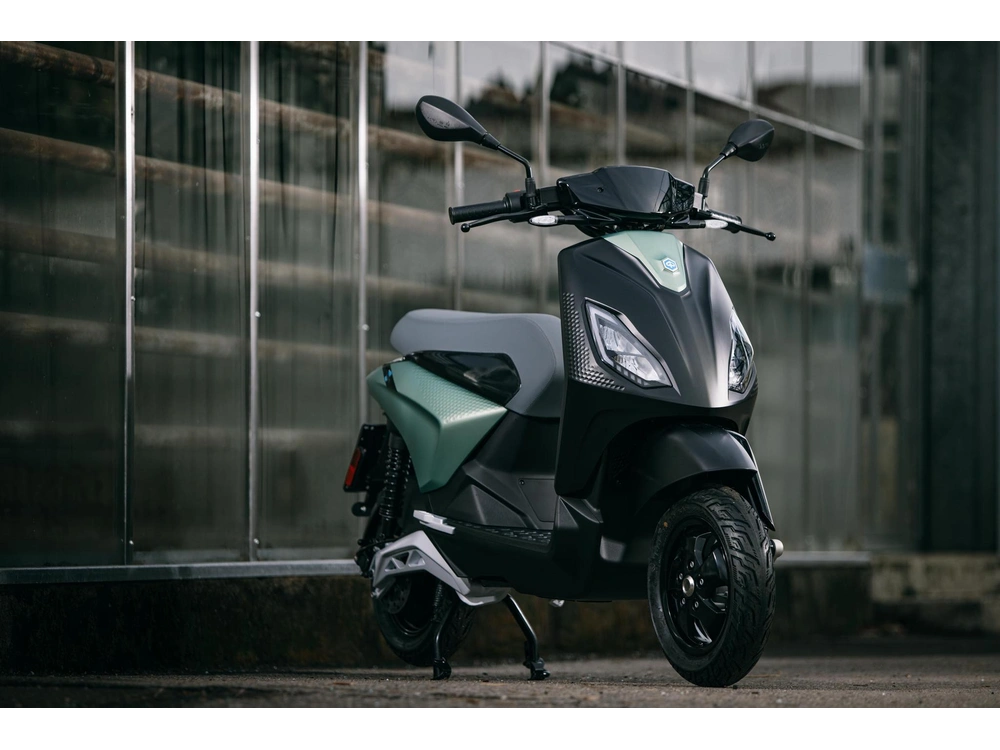 Piaggio 1 Active 2023 alt
