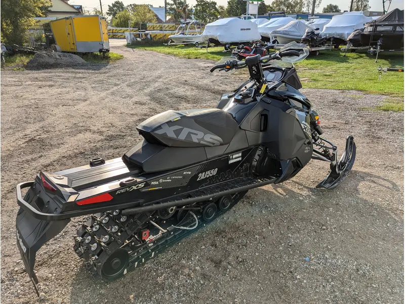 2016 Ski-Doo MXZ® X-RS® ROTAX 600 H.O. E-TEC 12493 KM